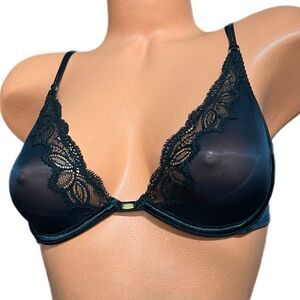 Victoria’s Secret Very Sexy Unlined Plunge underwire lace trim  bra black 34B